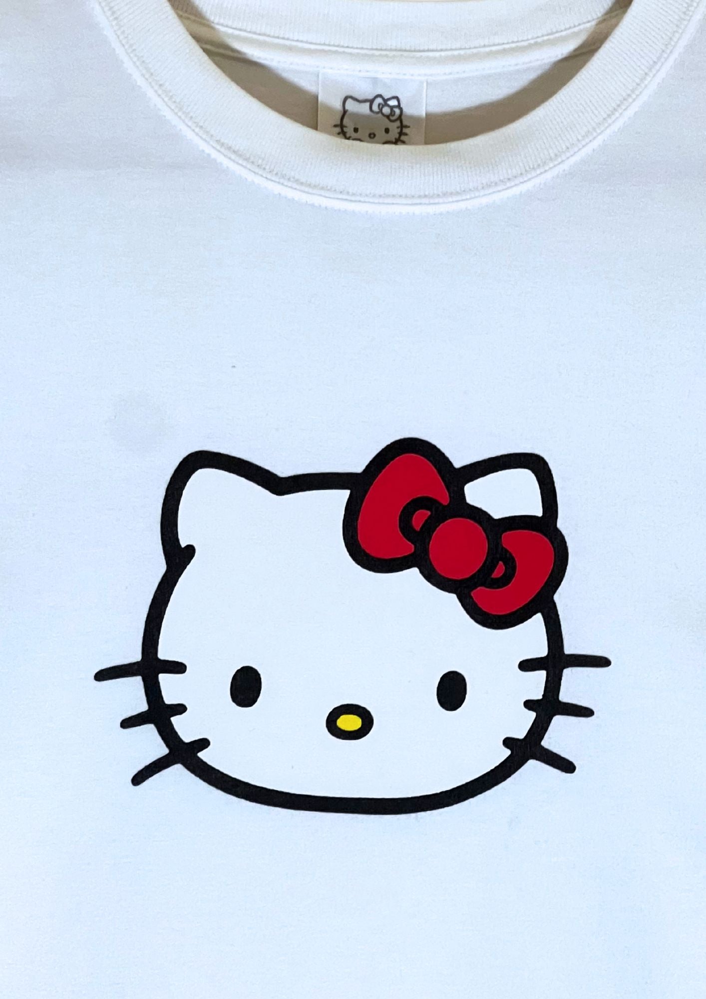 2000s Hello Kitty x QUESTINA ‘Hello Kitty’ T-shirt (Ladies S)