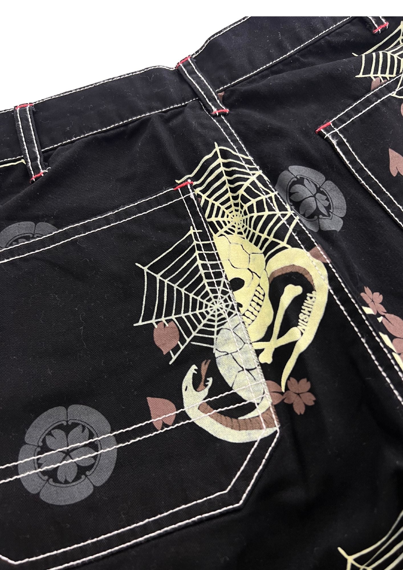 2010s Nishiki Japanese Skull Snake Short Pants