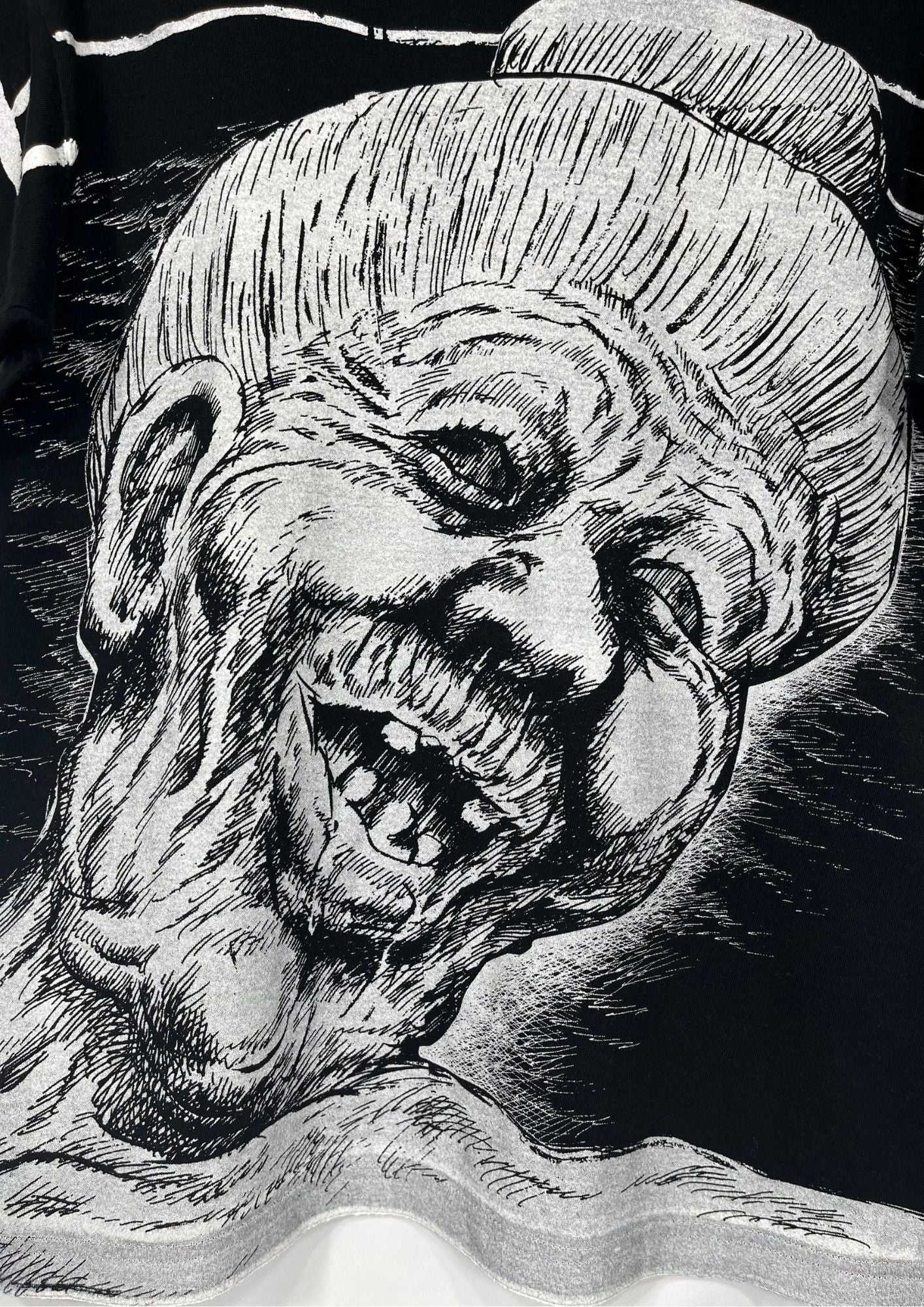 Man ☆ Gataro x Shinchosha Tsumi to Batsu Dead Baba T-shirt