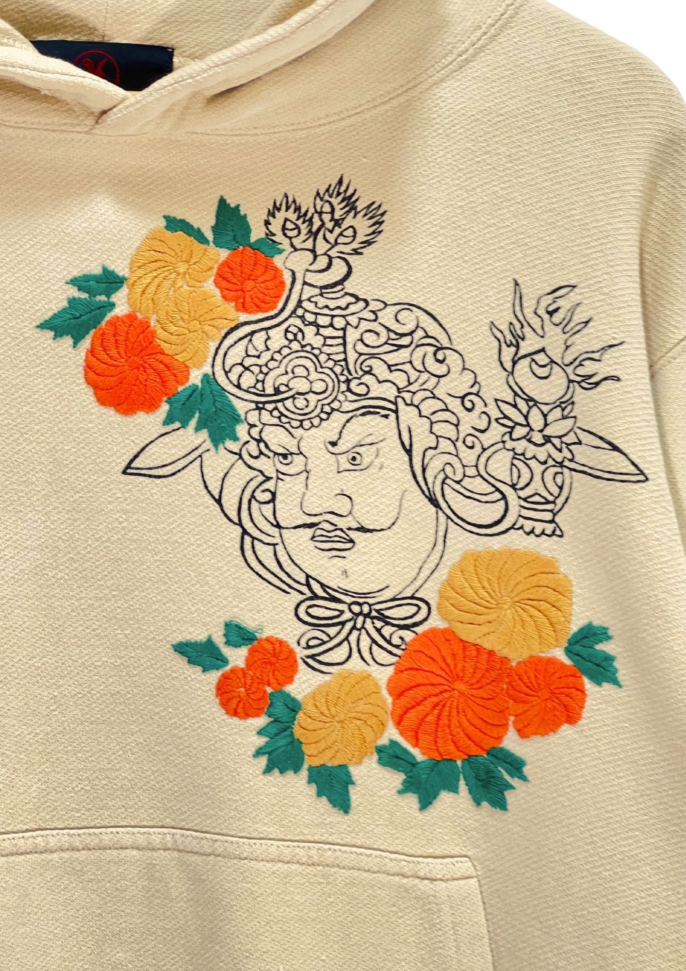 2010s CROPPED HEADS 'Chrysanthemum Samurai' Japanese Art Embroidered Hoodie (S-M)