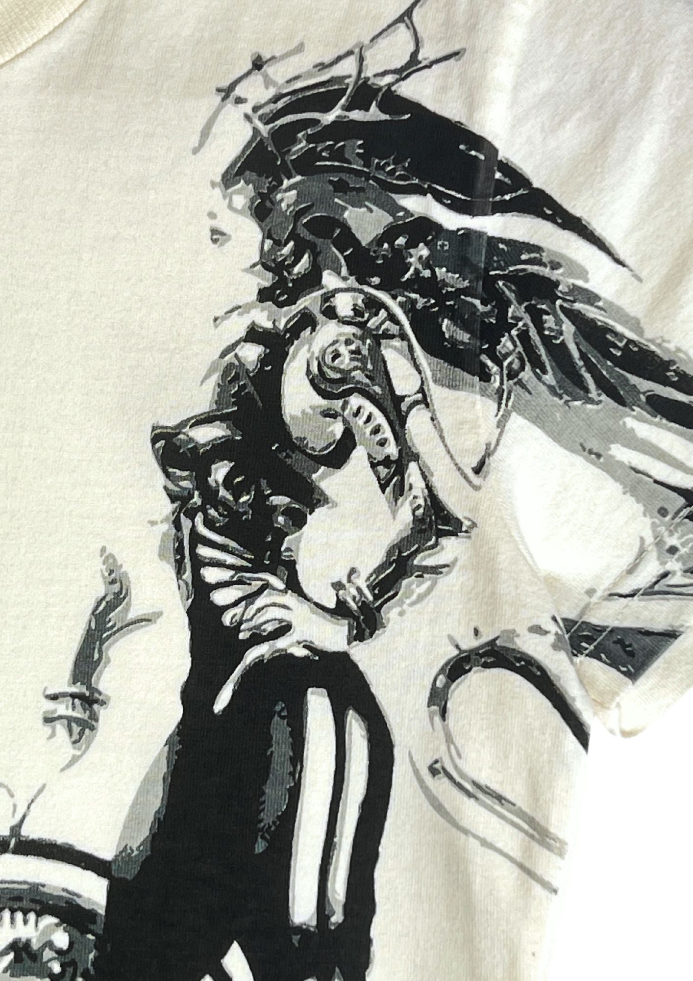 2000s Final Fantasy XIII x Square Enix Products 'Summoned Beast Shiva' T-shirt (Ladies S-M)