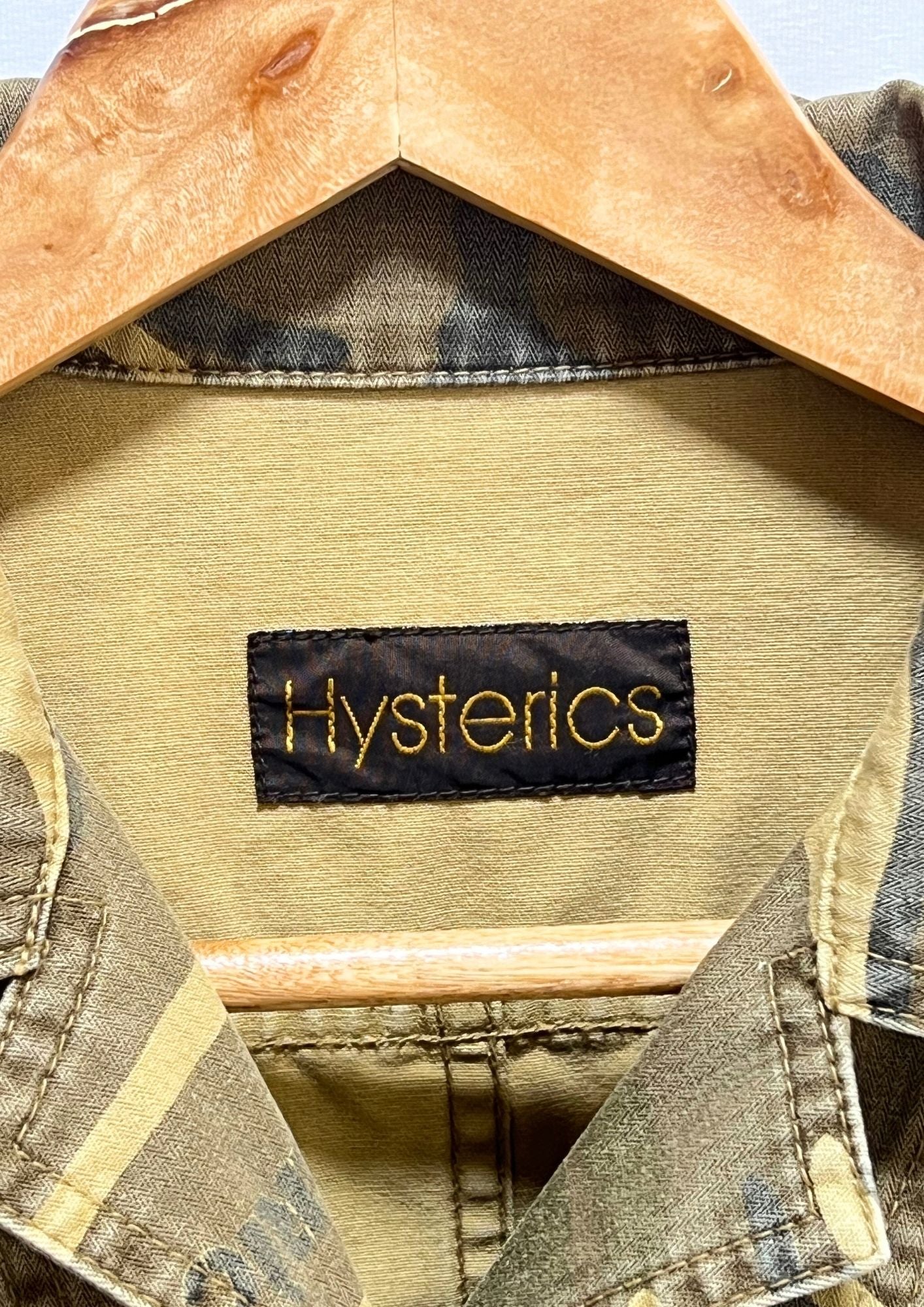 2000s HYSTERICS 'Military Camo' Button Up 3/4 Sleeve Shirt (Ladies S)