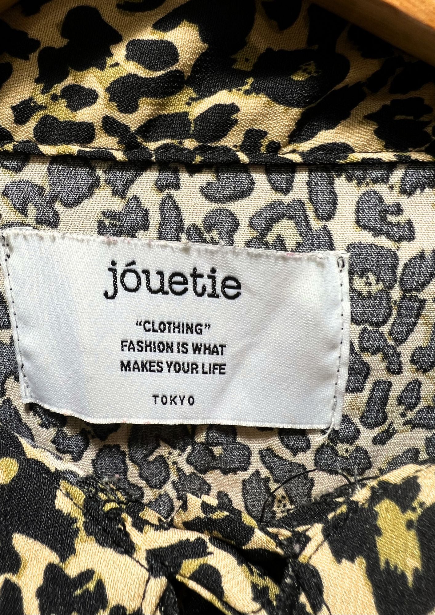 jouetie Japanese Brand Leopard Pattern Shirts (Ladies M-S)
