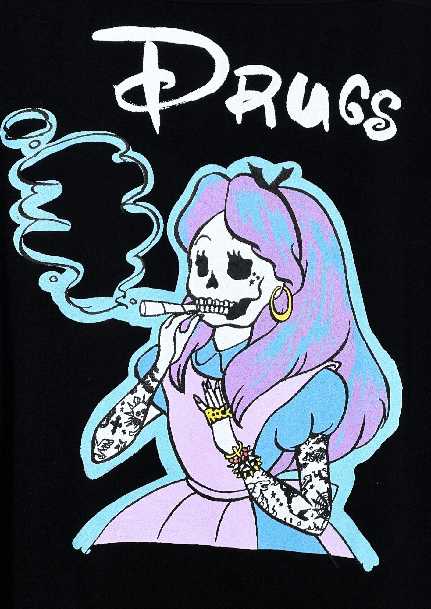 2000s GLAD NEWS 'Alice in Drugs' T-shirt (Ladies L)
