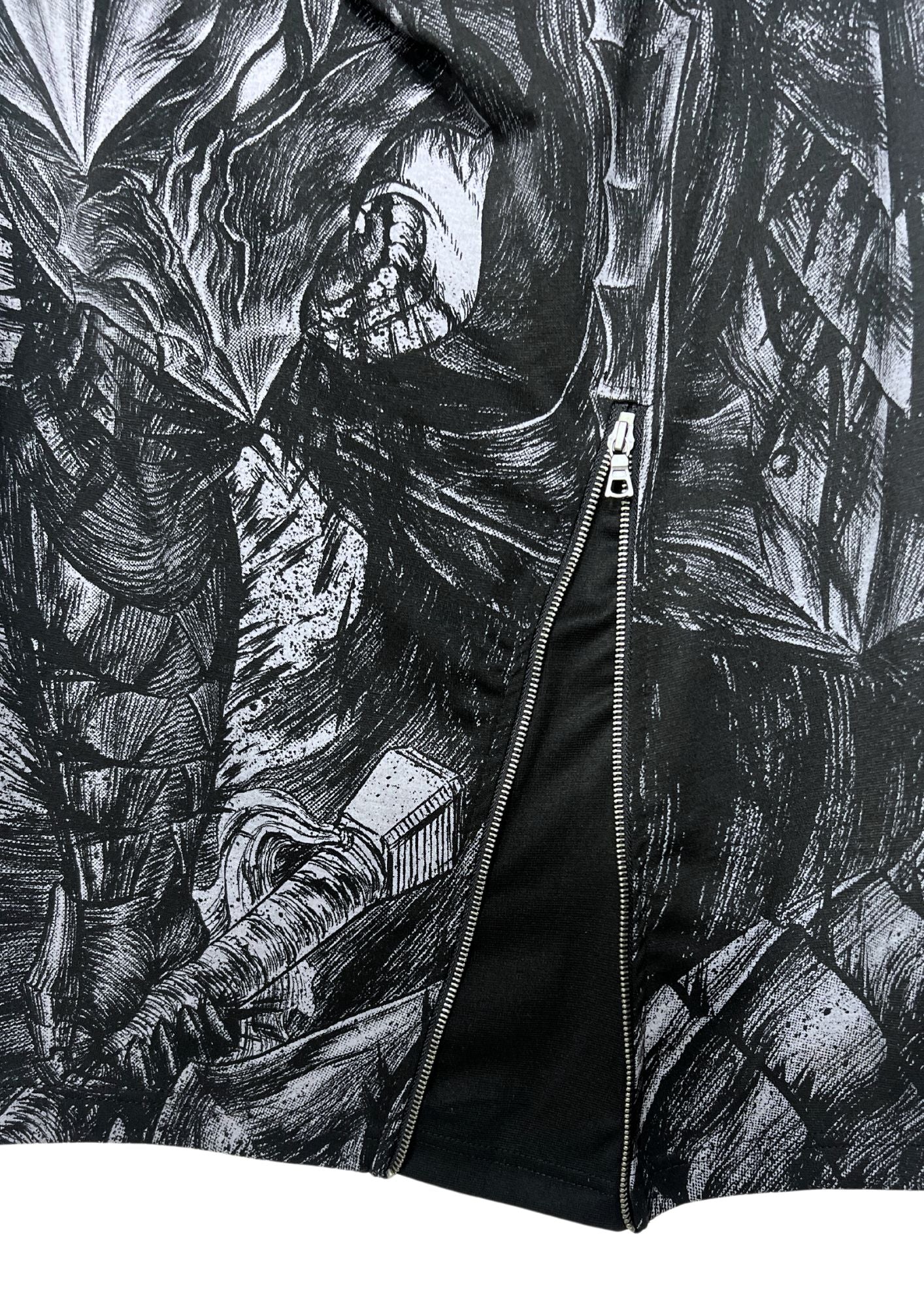2021 Berserk x Semantic Design Guts Insane Worrier L / S Shirts