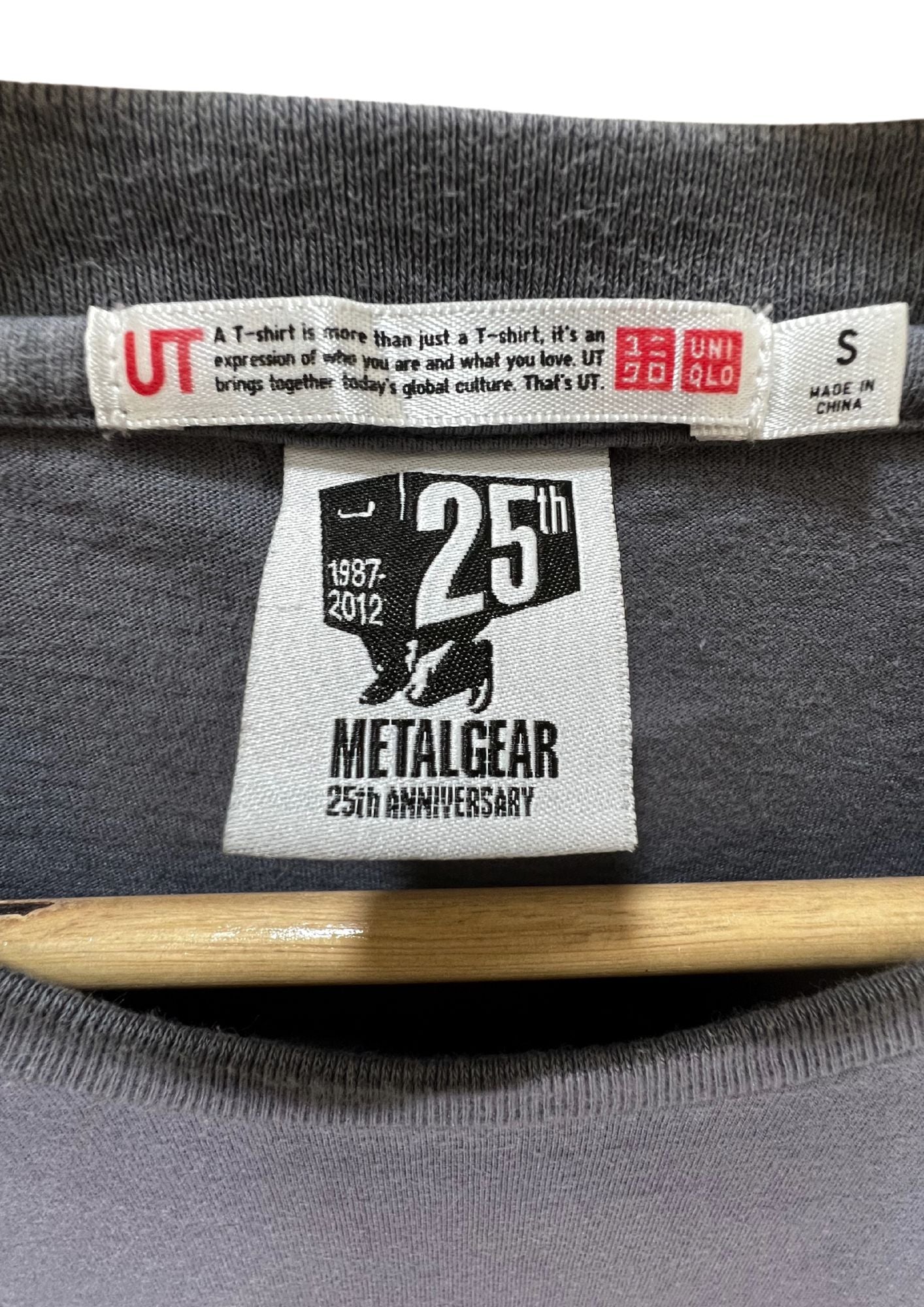 2012 Metal Gear Solid x UT 'Neither Enemy Nor Friend' Original Model T-shirt (S)