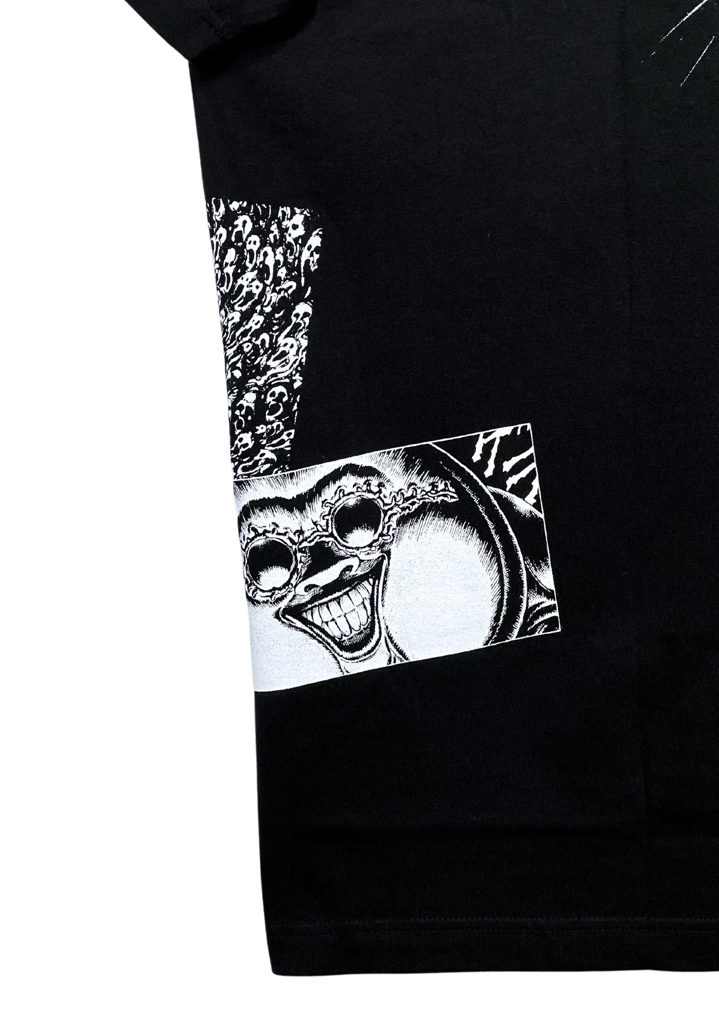 2021 Berserk x Gallery of Hakaba 'God Hand' Berserk Exhibition Limited T-shirt (XXL)