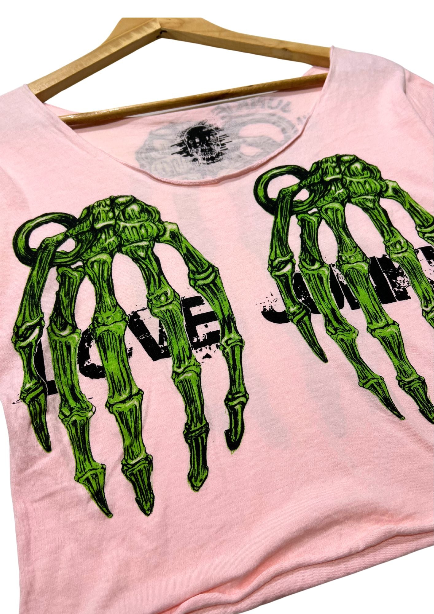 2000s GLAD NEWS 'LOVE JUNKIE' Cropped T-shirt (S)