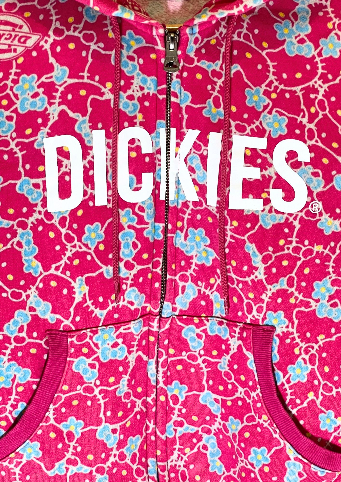 2015 Hello Kitty x Dickies 'Camo Kitty' Zip Up Hoodie (Ladies S)