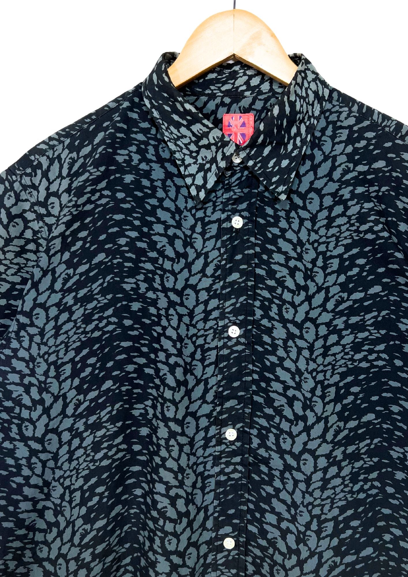 2000s Vintage A BATHING APE Camo Button Up Shirts (M-L)