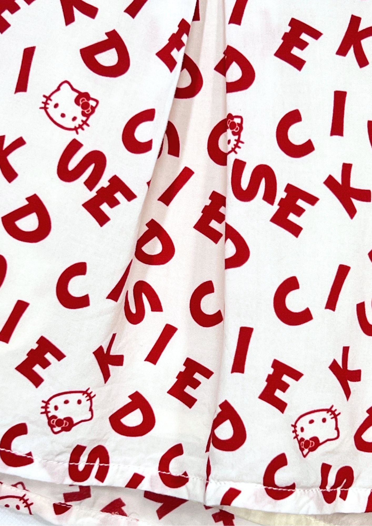 2015 Hello Kitty x Dickies Skirt Shorts (27")