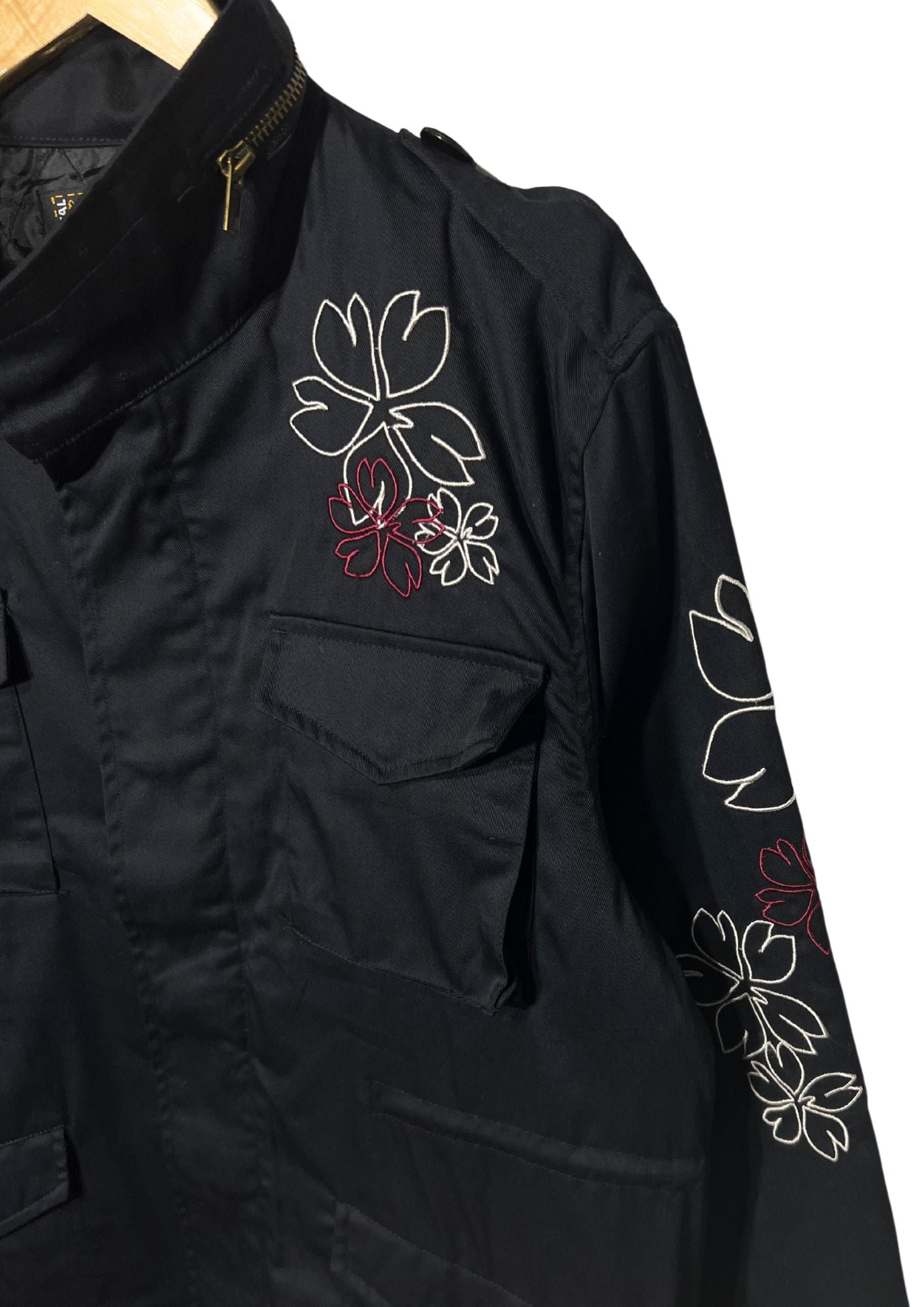 oriental brand NISHIKI 'Sakura' Embroidered Jacket