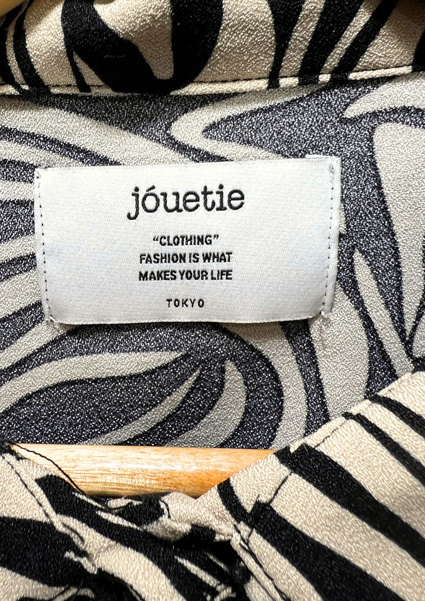 jouetie Japanese Brand Zebra Pattern Shirts (Ladies M-S)