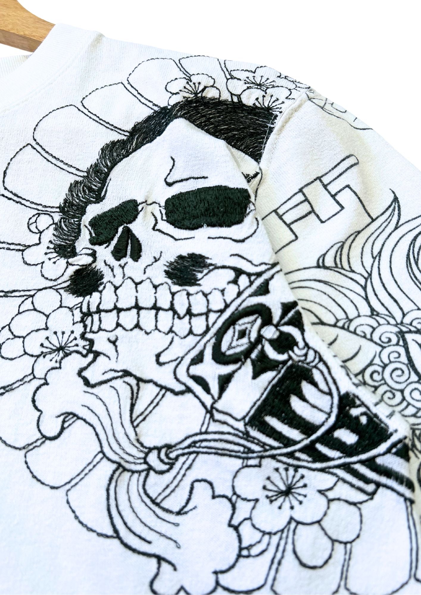 CROPPED HEADS 'Samurai Skull Oni' Embroidered Japanese Art T-shirt (S)