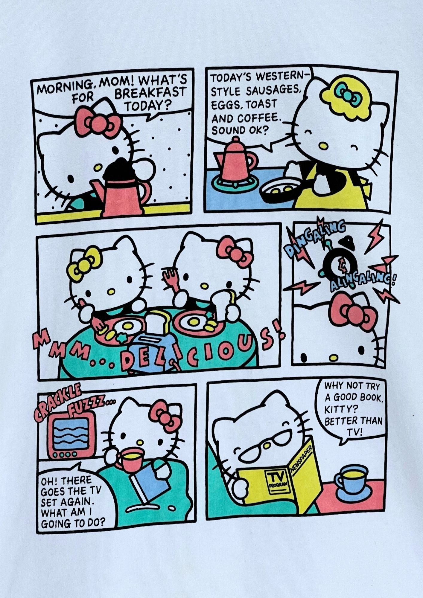 2017 Sanrio Hello Kitty ‘Family Comic’ T-shirt (Ladies M)